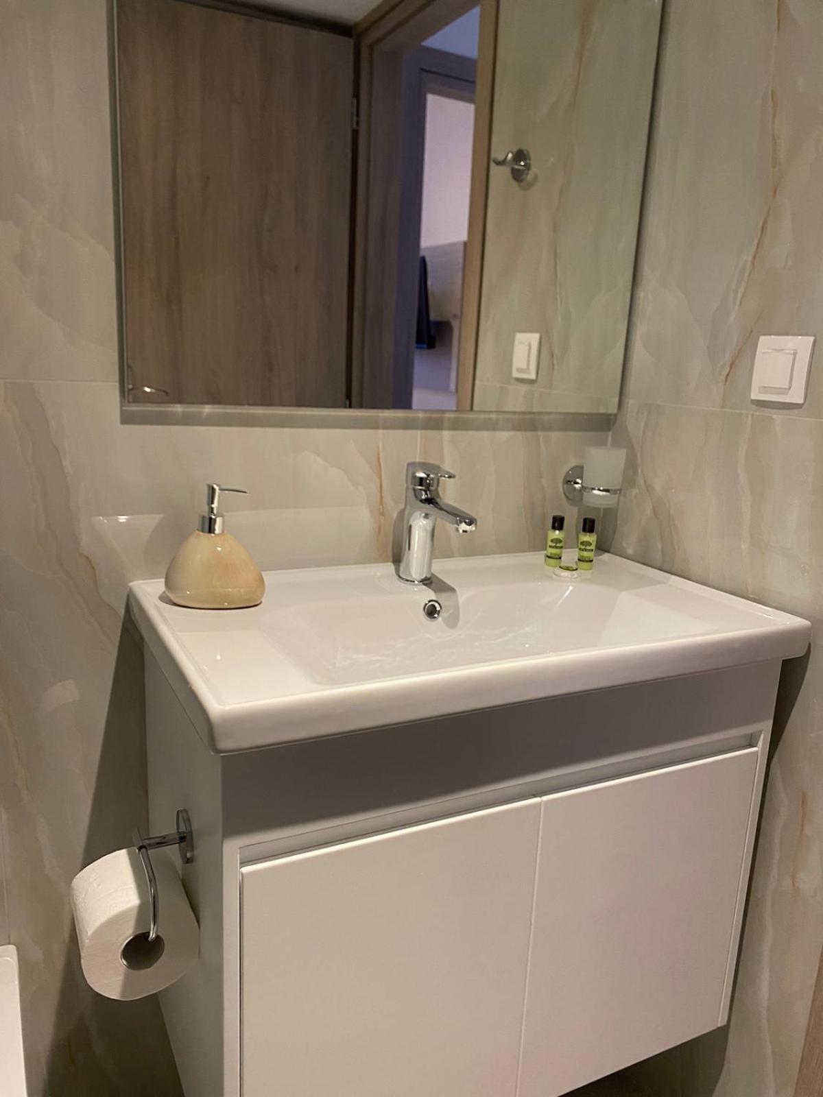 Soula Apartments & Studios Palaiochora Zewnętrze zdjęcie