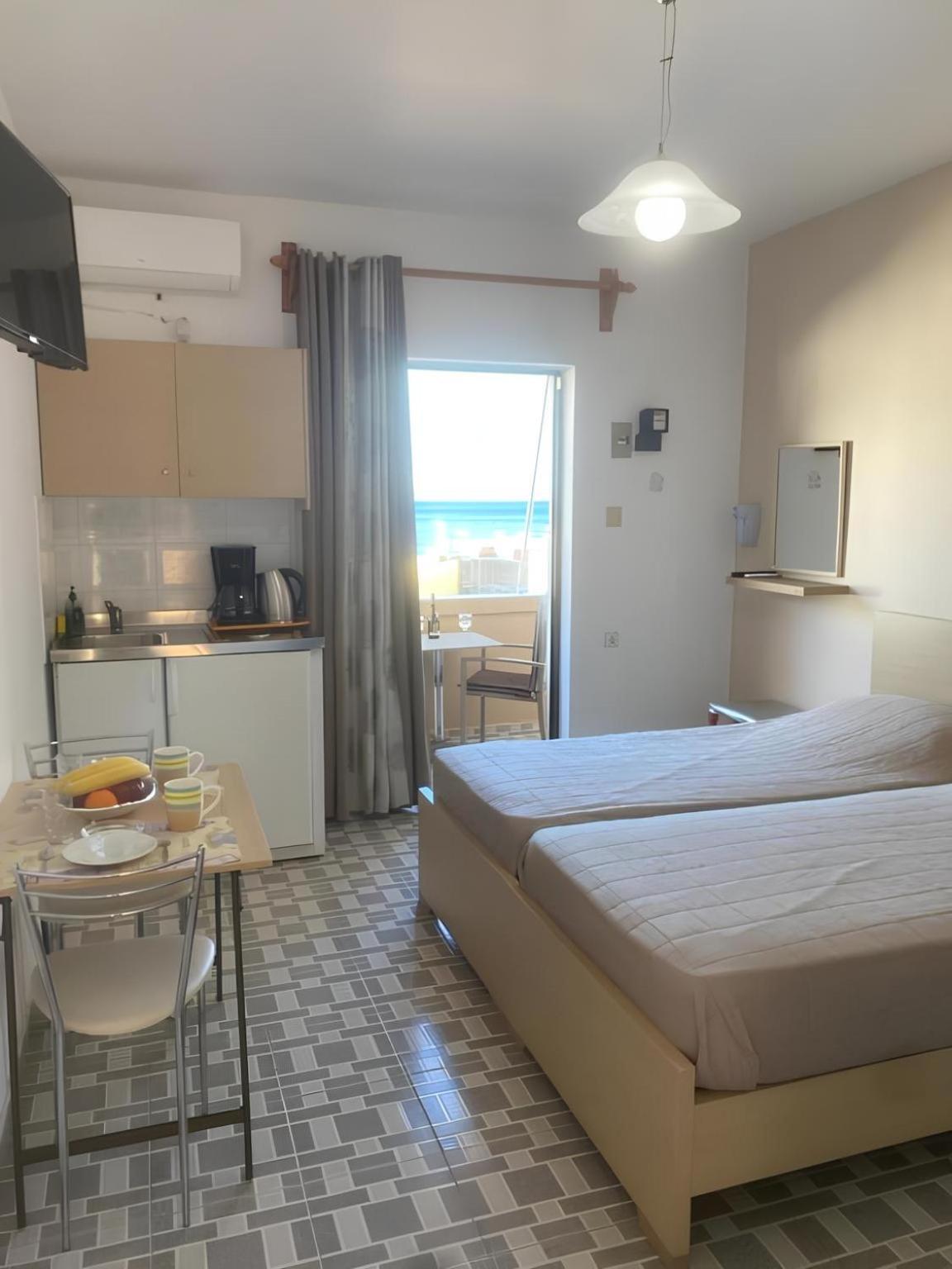 Soula Apartments & Studios Palaiochora Zewnętrze zdjęcie