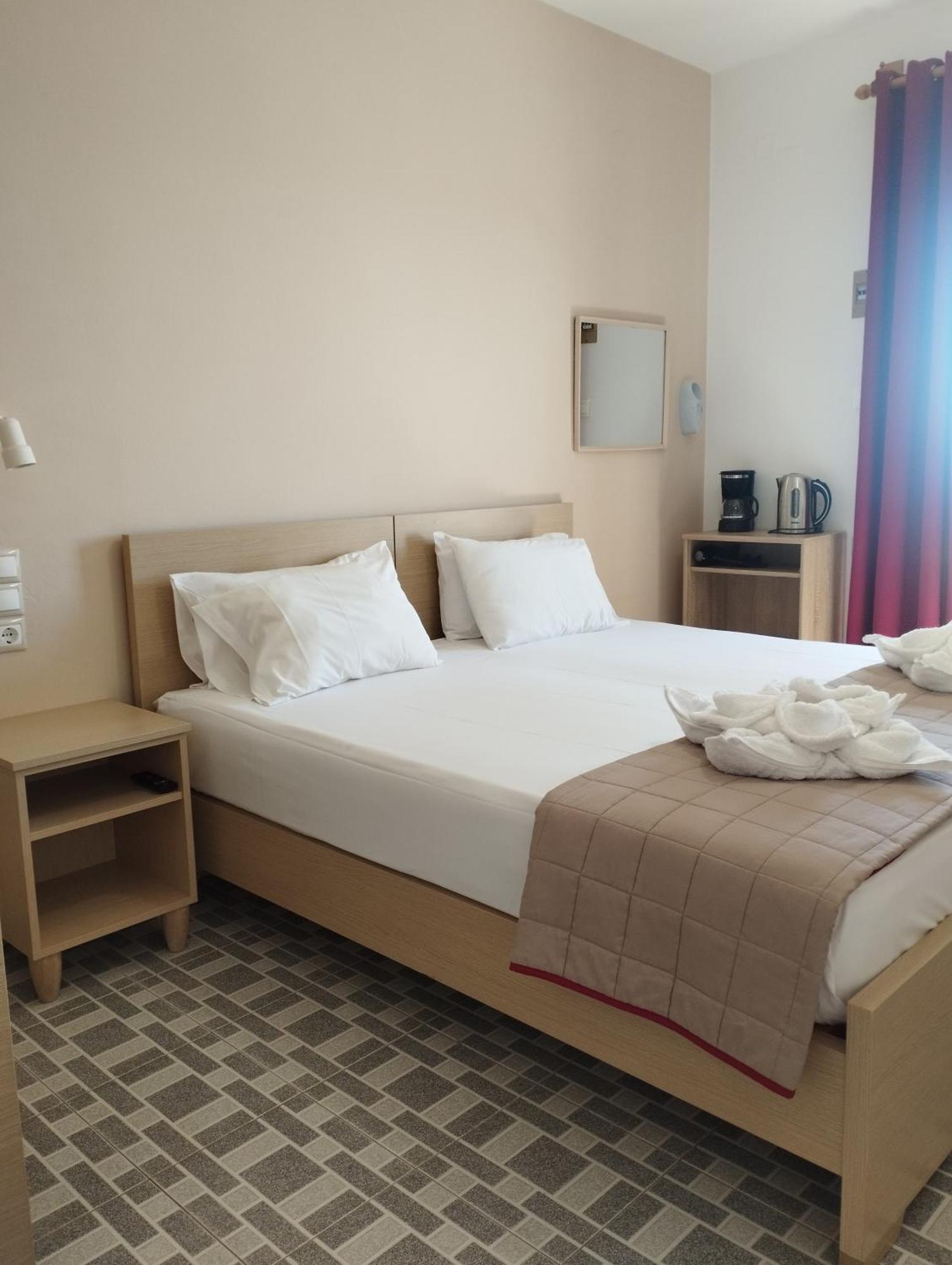 Soula Apartments & Studios Palaiochora Zewnętrze zdjęcie